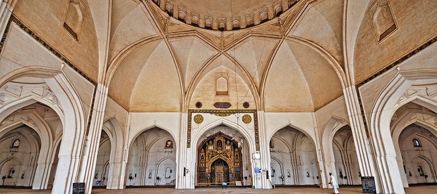jama masjid inside