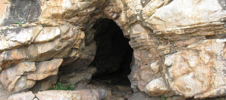 sapataparni cave