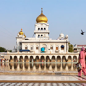 gurdwara bangla sahib