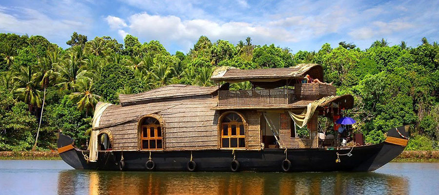 houseboat alleppey