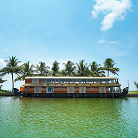 houseboat