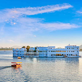 pichola lake